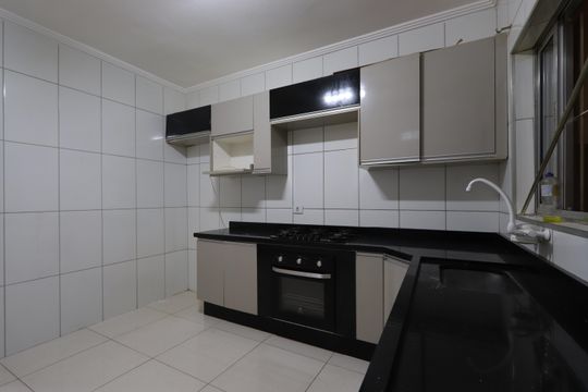 Cozinha de casa à venda com 2 quartos, 68m² em Jardim Colorado, São Paulo