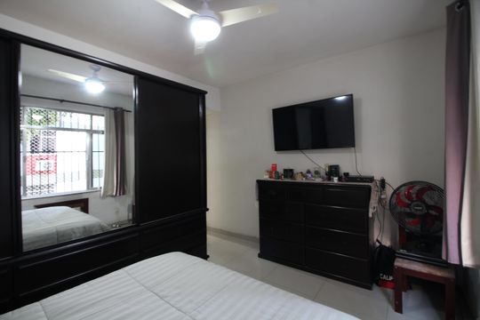 Quarto 2 de apartamento à venda com 3 quartos, 100m² em Taquara, Rio de Janeiro