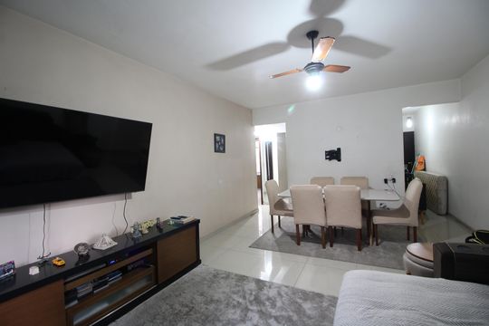 Sala de apartamento à venda com 3 quartos, 100m² em Taquara, Rio de Janeiro