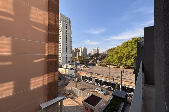Varanda de kitnet/studio para alugar com 1 quarto, 25m² em Vila Mariana, São Paulo