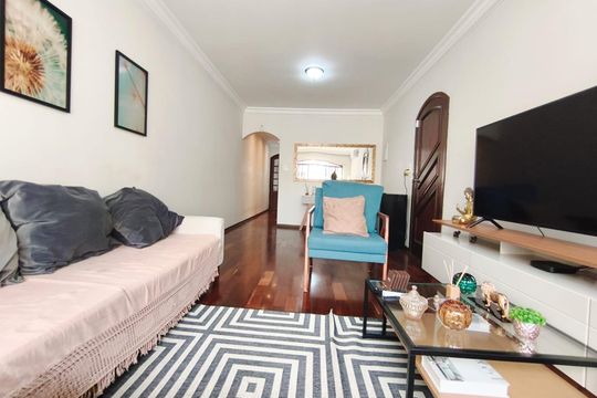 Sala de casa à venda com 4 quartos, 250m² em Vila Granada, São Paulo