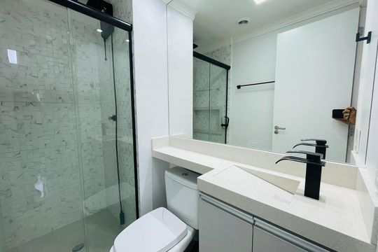 Banheiro de apartamento à venda com 2 quartos, 36m² em Vila Flora, Guarulhos