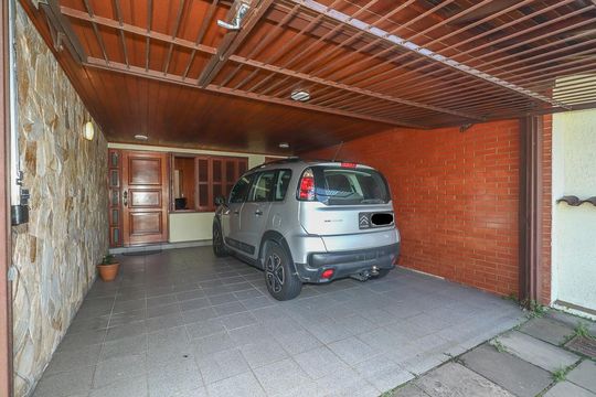 Garagem de casa para alugar com 3 quartos, 190m² em Cristo Redentor, Porto Alegre