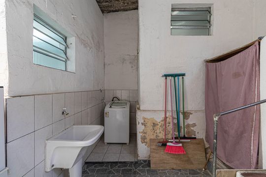 Área de Serviço de casa à venda com 4 quartos, 150m² em Vila Nhocuné, São Paulo