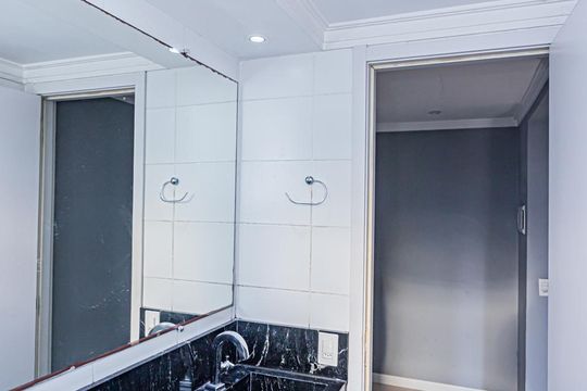 Banheiro Social de apartamento para alugar com 2 quartos, 44m² em Jardim Sao Joao (jaragua), São Paulo