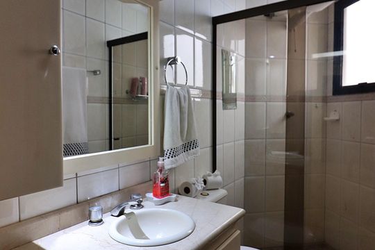 Banheiro Social de apartamento à venda com 2 quartos, 64m² em Rudge Ramos, São Bernardo do Campo