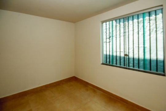 Quarto 2 de casa à venda com 3 quartos, 360m² em Serrano, Belo Horizonte