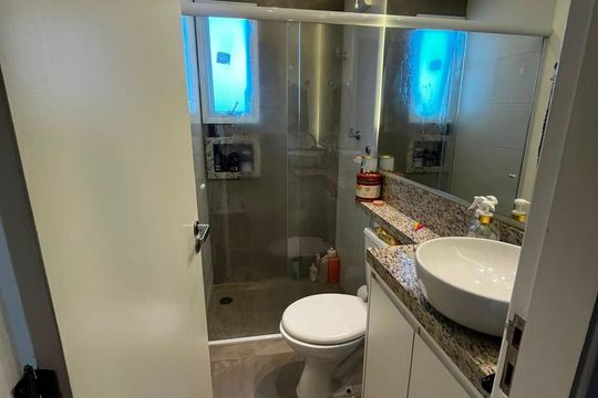 Banheiro de apartamento para alugar com 2 quartos, 39m² em Chora Menino, São Paulo