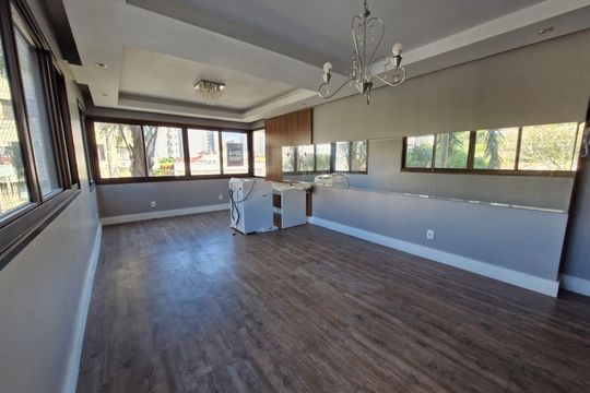 Apartamento à venda com 3 quartos, 215m² em Boa Vista, Porto Alegre