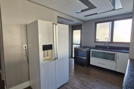 Cozinha de apartamento à venda com 3 quartos, 215m² em Boa Vista, Porto Alegre