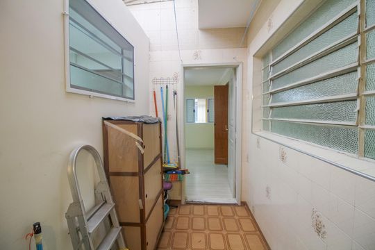 Área de Serviço de casa à venda com 4 quartos, 138m² em Água Rasa, São Paulo