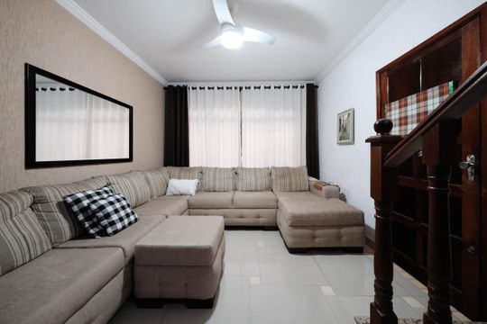 Casa para alugar com 2 quartos, 210m² em Jardim Danfer, São Paulo