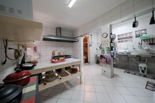 Cozinha de casa para alugar com 2 quartos, 210m² em Jardim Danfer, São Paulo