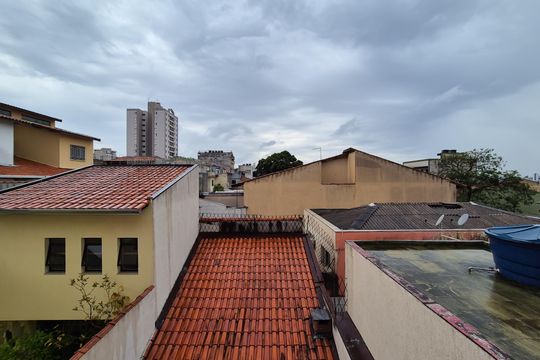 Suíte - closet - vista de casa à venda com 3 quartos, 242m² em Paulicéia, São Bernardo do Campo