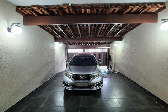 Garagem de casa à venda com 3 quartos, 242m² em Paulicéia, São Bernardo do Campo