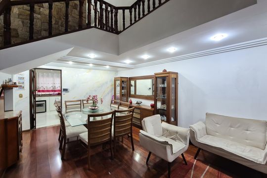 Casa à venda com 3 quartos, 242m² em Paulicéia, São Bernardo do Campo