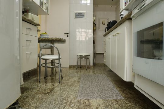 Cozinha de apartamento para alugar com 2 quartos, 98m² em Perdizes, São Paulo