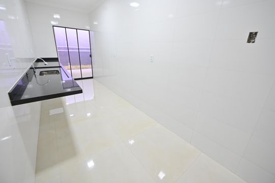 Cozinha de casa à venda com 3 quartos, 132m² em Jardim Balneario Meia Ponte, Goiânia