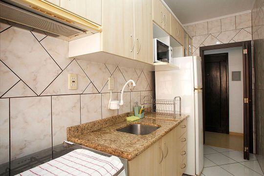 Cozinha + Área de Serviço de apartamento à venda com 1 quarto, 45m² em Cidade Baixa, Porto Alegre
