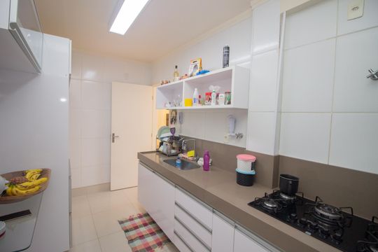 Cozinha de apartamento à venda com 3 quartos, 155m² em Alvorada, Contagem