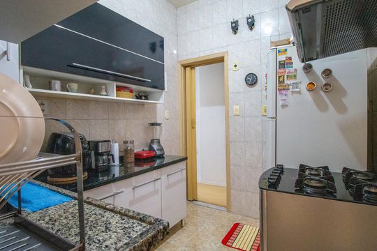 Cozinha de apartamento à venda com 3 quartos, 89m² em Maracanã, Rio de Janeiro