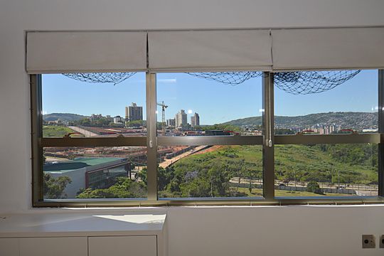 Janela da Sala de apartamento à venda com 2 quartos, 70m² em Petrópolis, Porto Alegre