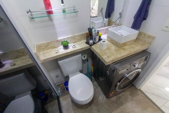 Banheiro Social de apartamento à venda com 2 quartos, 47m² em Jardim Santa Teresinha, São Paulo