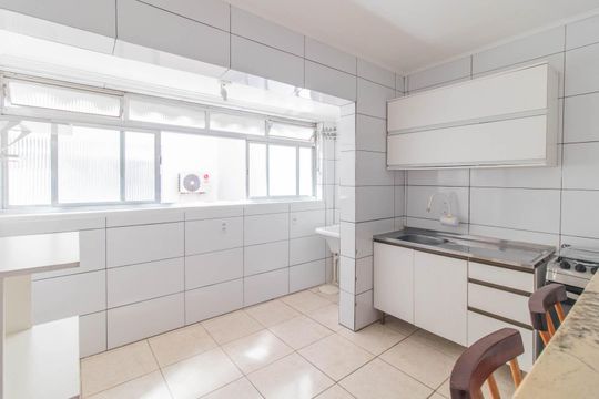Cozinha e Área de Serviço de apartamento para alugar com 1 quarto, 45m² em Menino Deus, Porto Alegre
