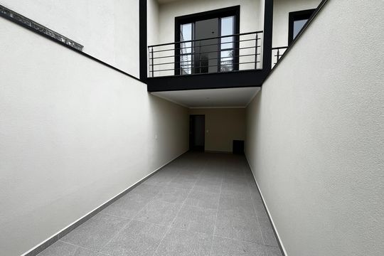Garagem de casa à venda com 3 quartos, 120m² em Jardim Paraíso, São Paulo