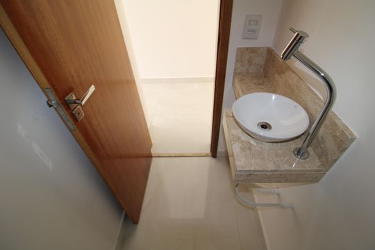 Lavabo de casa à venda com 3 quartos, 120m² em Jardim Paraíso, São Paulo