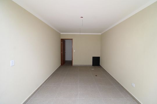 Garagem de casa à venda com 3 quartos, 120m² em Jardim Paraíso, São Paulo