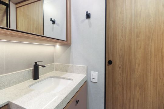 Banheiro de kitnet/studio à venda com 1 quarto, 23m² em Tatuapé, São Paulo