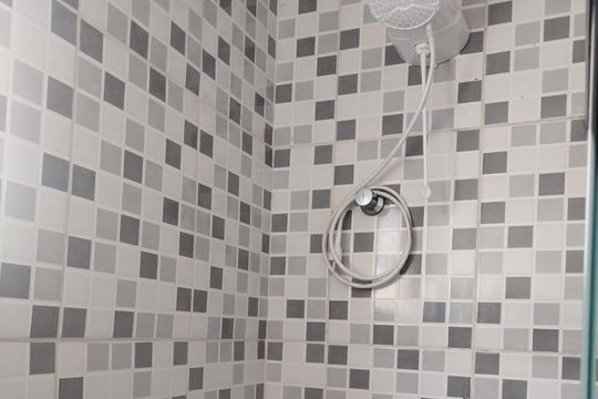 Banheiro de apartamento à venda com 2 quartos, 52m² em Interlagos, São Paulo