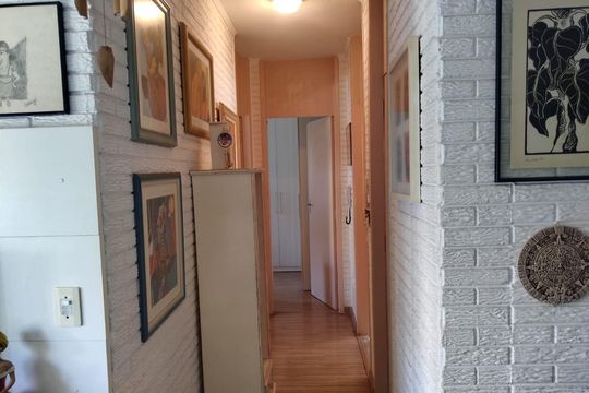 Corredor de apartamento à venda com 2 quartos, 52m² em Interlagos, São Paulo