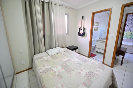 Quarto 3 de apartamento para alugar com 3 quartos, 70m² em Residencial Eldorado, Goiânia