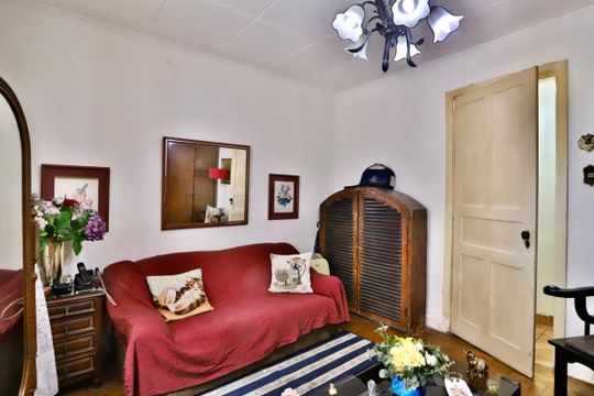 Quarto 2 de casa à venda com 3 quartos, 350m² em Vila Bertioga, São Paulo