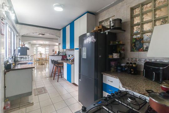 Cozinha de casa para alugar com 4 quartos, 420m² em Vila Aurea, Poá