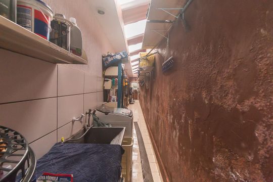 Área de Serviço de casa para alugar com 4 quartos, 420m² em Vila Aurea, Poá