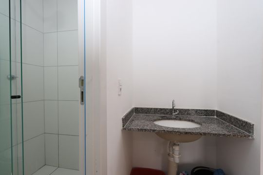 Banheiro de apartamento para alugar com 2 quartos, 34m² em Cidade São Mateus, São Paulo