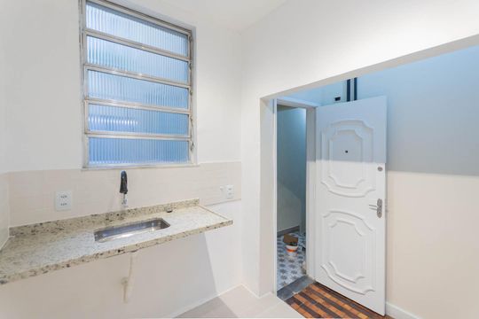 Cozinha de apartamento para alugar com 2 quartos, 56m² em Estácio, Rio de Janeiro