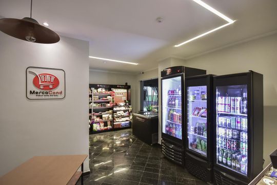 Mercadinho de apartamento à venda com 4 quartos, 179m² em Jardim Vazani, São Paulo