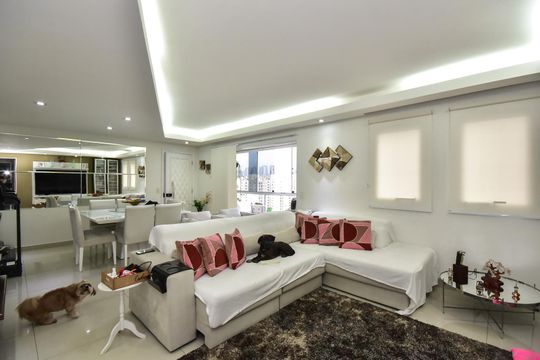 Apartamento à venda com 4 quartos, 179m² em Jardim Vazani, São Paulo