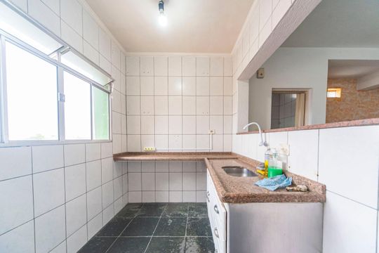Cozinha da Edícula de casa para alugar com 3 quartos, 315m² em Vila Alto de Santo Andre, Santo André