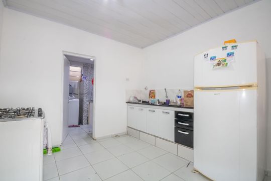 Cozinha de casa à venda com 5 quartos, 220m² em Vila Yolanda, Osasco