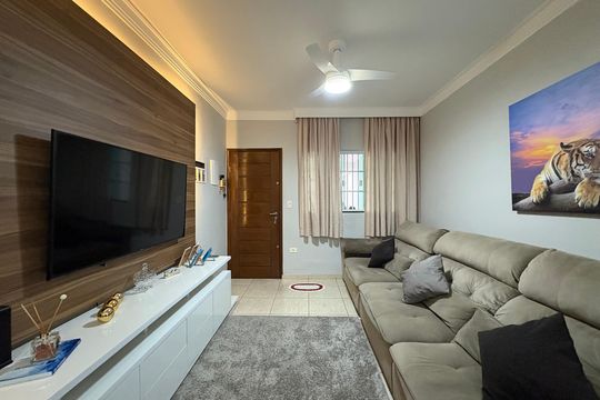 Casa à venda com 3 quartos, 130m² em Vila Linda, Santo André