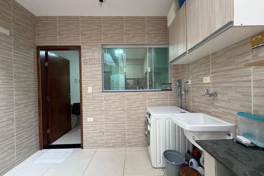 Lavanderia de casa à venda com 3 quartos, 130m² em Vila Linda, Santo André