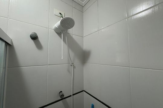 Banheiro 2 de casa à venda com 3 quartos, 130m² em Vila Linda, Santo André