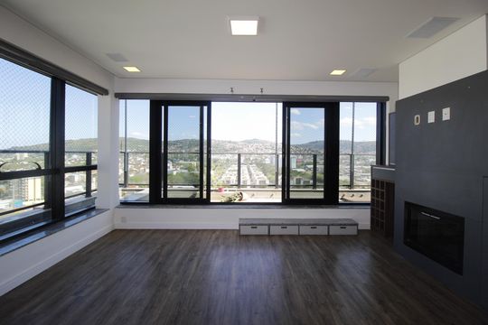 Apartamento à venda com 2 quartos, 128m² em Jardim do Salso, Porto Alegre