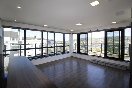 Sala de apartamento à venda com 2 quartos, 128m² em Jardim do Salso, Porto Alegre