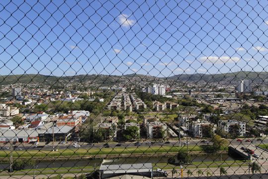 Vista Sacada Cozinha de apartamento à venda com 2 quartos, 128m² em Jardim do Salso, Porto Alegre